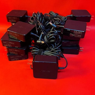 *Lote de 17* Fuente de alimentación ASUS 65W - Barril 19V 5,5 mm - W15-065N1A / ADP-65DW Foto 1 de 4