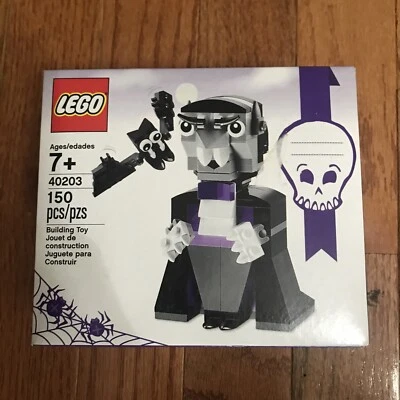 New LEGO 40203 Dracula Halloween Vampire and Bat Building Kit 150 Pieces New - Image 1 of 4
