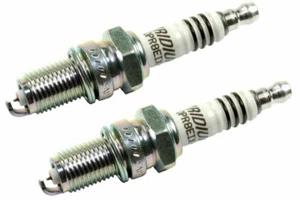 2 CANDELE NGK IRIDIUM DPR8EIX-9 HONDA XLV VARADERO 1000 1999 > 2002 - Foto 1 di 1