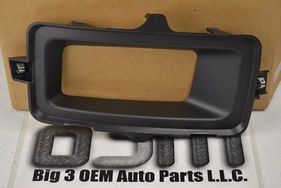 Chevrolet Silverado 1500 2014 2015 luz antiniebla delantera derecha bisel nuevo OEM Foto 1 de 3