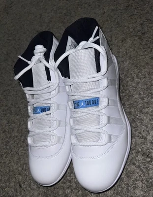 Botines de fútbol Jordan 11 Columbia para hombre talla 8 Foto 1 de 4