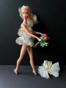 Vintage Mattel Barbie Ballerina 1975 OVP Tutu Blumen + extra Tutu #9093 - Bild 1 von 9