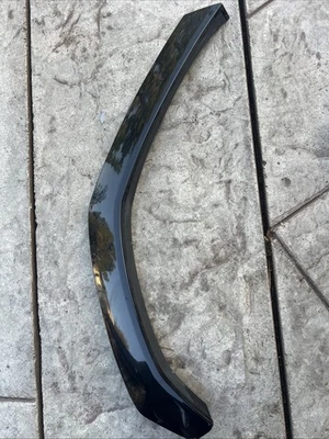 Guardabarros trasero derecho Lamborghini Urus fibra de carbono arco de moldura acampanada 4ML853818AC Foto 1 de 4