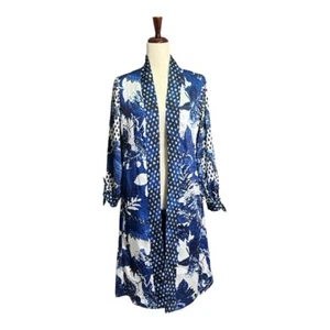 NWT Chicos Blue, White & Black Floral Silky Reversible Kimono Size Medium - Picture 1 of 7
