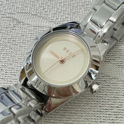 Reloj DKNY Donna Karan New York NY2807 24mm sin usar almacenamiento a largo plazo Nobox Foto 1 de 4