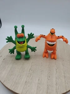 2 Vintage 1989 APPLAUSE Alien MIX-UPS Monsters PVC Figure Lot Ghostbusters Ghost - Picture 1 of 13