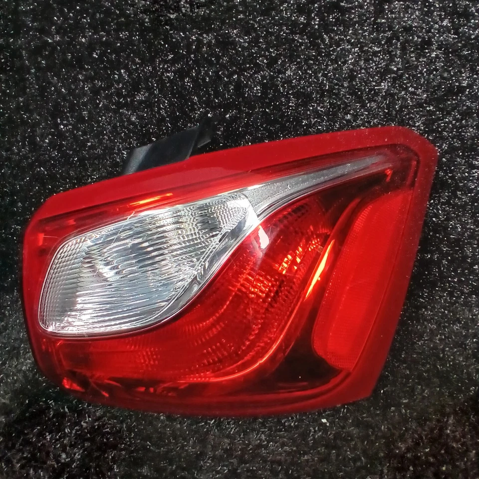 Задний фонарь CHEVROLET EQUINOX на четверть панели установлен справа 84769836 18 21 - Изображение 1 из 4