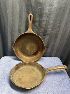 2 Cast Iron Skillets Wagner Ware Sidney 10560 & Griswold 8" W2 - Picture 1 of 19