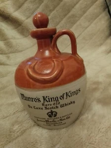 Vintage James Munro & Son King Of King's Deluxe Scotch Whisky Krug Flasche  - Bild 1 von 4