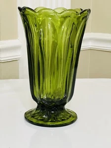 Vintage 70s Anchor Hocking Glass Flower Vase Fairfield Avocado Green 8.5" Tall - Picture 1 of 13