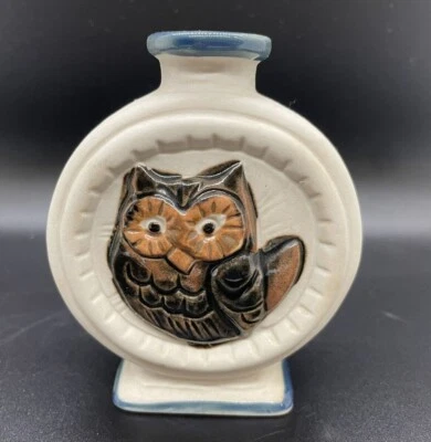 Vintage Coruja por Takahashi - Japão - Vaso de Cerâmica - Acabamento Azul com Coruja Pequeno - Imagem 1 de 4