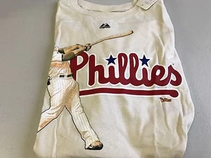 BRAND NEW MAJESTIC PHILADELPHIA PHILLIES CREAM TEAM NAME WITH PLAYER TEE SHIRT - Picture 1 of 3