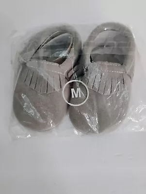 Baby Girl's Medium 12-18m Gray Moccasins Slippers - Image 1 of 4