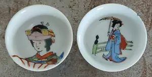 2 tazas de sake antiguas de porcelana pintadas a mano para niña geisha japonesa de 2,2" - Imagen 1 de 22