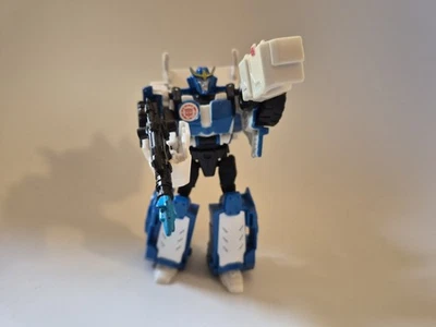 Transformers RID 2015, Warrior Class Strongarm - Image 1 of 4