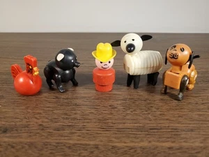 5 Vintage Fisher Price Farm Little People Lot Figure Barnyard Animal Chicken Pig - Picture 1 of 11