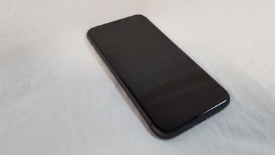 Apple iPhone 11 64GB Smart Phone Unlocked - Image 1 of 4