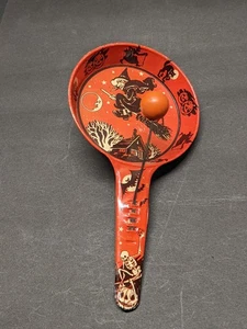 Schöner antiker Halloween Geräuschmacher. US Metall Spielzeug Firma Hexe Katze Skelett - Bild 1 von 15