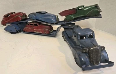 Remolque para carros vintage de juguete de acero prensado de los años 30 de Marx. Transportador de vehículos  Foto 1 de 4