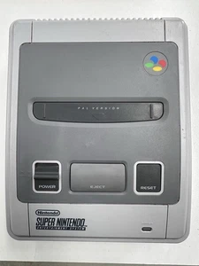 Super Nintendo Console SNES Complete + 1 controller, av cable has been replaced - Picture 1 of 12