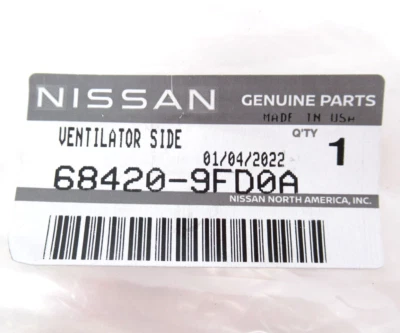 Painel lateral de passageiros Nissan 68420-9FD0A original do fabricante ventilação de ar 2007-2015 Titan - Imagem 1 de 4