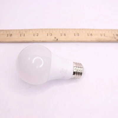Globe Electric LED Bulb Energy Star Medium Dimmable A19 10W 37733 - Image 1 of 3
