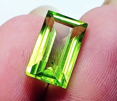Piedra preciosa suelta peridoto natural de 9,00+ quilates con forma de baguette con certificado Foto 1 de 4