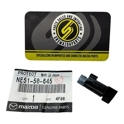 06-15 Protector Moldura Cinturón Trasero Pasajero Fabricante Original Mazda Miata MX-5 MX5 NE51-50-645 Foto 1 de 2