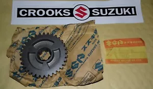 NOS 24321-46000 RM50, RM80, PV50, TS50, ZR50, OR50 Suzuki 33T 2nd Driven Gear - Picture 1 of 5
