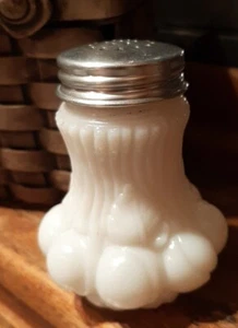 EAPG Victorian Dithridge Milk Glass Raised Apricot Design Salt Shaker Lt 1800s - Picture 1 of 13