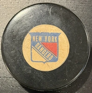 Very Rare New York Rangers Viceroy Game Puck 1970’s No NHL Shield, Script Letter - Picture 1 of 4