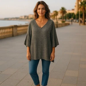 Amuse Society Black White Diamond Boho Top Size M Oversized Flutter Sleeve Festi - Picture 1 of 10