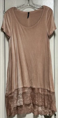 OLIVIA Lounge Slip/Tee em tecido elástico macio com acabamento de renda larga - chocolate M - Imagem 1 de 4