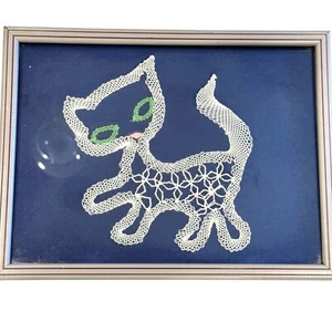 Handmade Lace Cat Kitten Artwork Framed Intricate Design On Blue Background - Picture 1 of 10