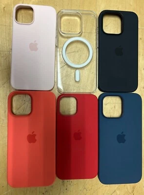 Original Apple iPhone  14, 14 PRO, 14 PRO Max, 14 Plus Magsafe Silicone Case - Image 1 of 2
