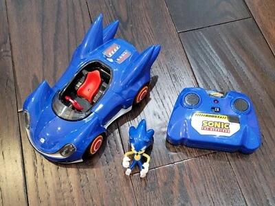 Carro de controle remoto Sonic Sega ALLSTARS RACING SONIC THE HEDGEHOG testado funciona - Imagem 1 de 4