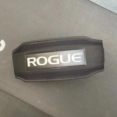 Cinturón de levantamiento de pesas de nailon Rogue de 5" (mediano) Foto 1 de 3