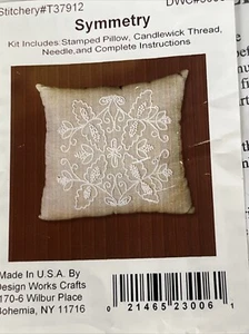 Design Works "Symmetry" Candlewicking 14”Pre-Sewn Pillow Kit - Picture 1 of 3