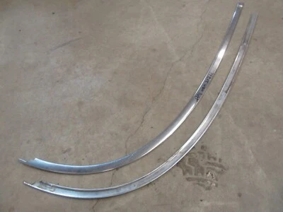 Buick Lesabre 1962 4 puertas sedán exterior delantero inferior molduras molduras Foto 1 de 2