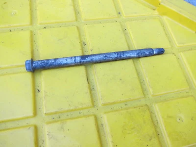 1994 Suzuki Katana 600 GSX 600 F OEM EIXO TRASEIRO RODA TRASEIRA ARO PIVÔ PARAFUSO EIXO - Imagem 1 de 4