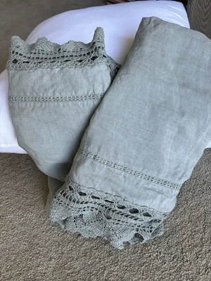 PAIR 2 BELLA NOTTE Green Linen Euro Sham Pearl Buttons Crocheted Lace Trim - Image 1 of 4