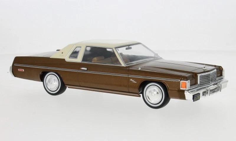 Dodge Royal Monaco Coupe 1977 Brown/Beige 1:24 WHITEBOX WB124261 - Immagine 1 di 1