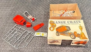 Revell "Cassa Arancione" 1932 Ford Berlina Modellino Auto Kit Copyright 1963 Vintage - Foto 1 di 10