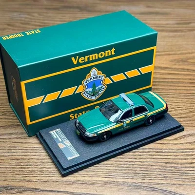 Rollin 1:64 Ford CV Victoria Crown Vermont State Police Car Alloy Car Model - Image 1 of 4