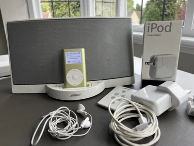 Bose Sound Dock With Vintage IPod And All Cables , Amazing Sound! - Image 1 of 4