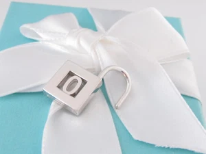 TIFFANY & CO SILBER VORHÄNGESCHLOSS ALPHABET NUMMER 0 CHARM ANHÄNGER - Bild 1 von 5