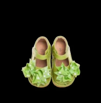 NBW Toddler Sz 3 Green Mary Jane Green Clip on Bow Squeaky Shoes Free S/H Of - Изображение 1 из 4