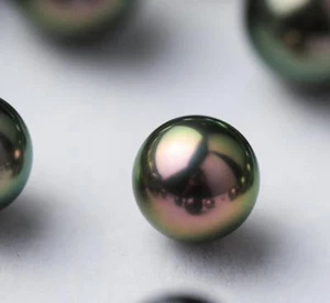 Stunning 11mm TAHITIAN PEACOCK GREEN ROUND LOOSE PEARL UNDRILLED - Picture 1 of 3