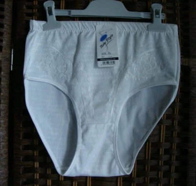 lingerie culotte taille haute élasthane polyester polyamide broderie t 38 - Photo 1/4