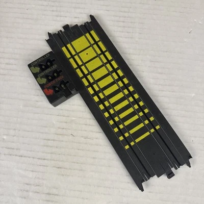 TYCO Race Track B5832T Terminal Track 9" Ranura Coche Recto HO DE COLECCIÓN NOS Foto 1 de 4